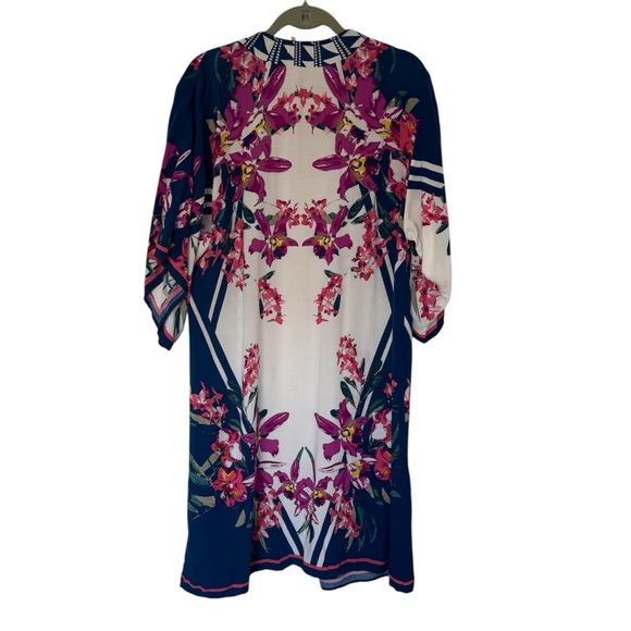 Flying Tomatoes - Picture 2 of 4